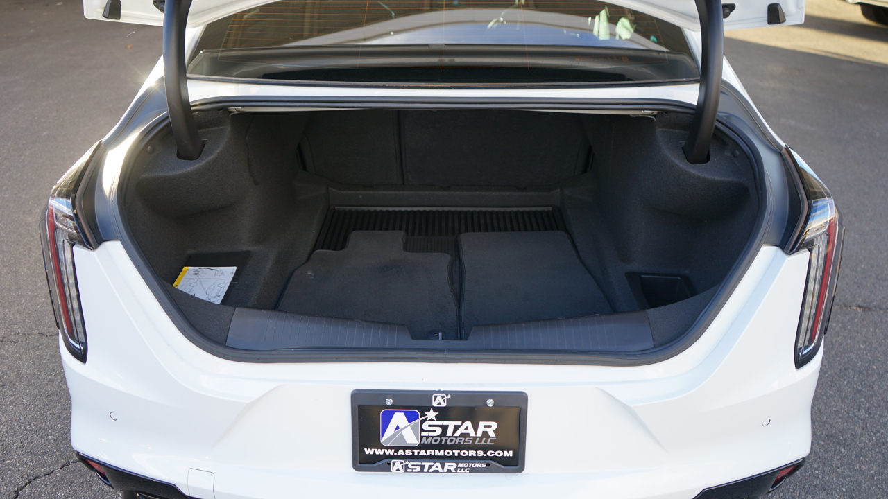 Cadillac CT4-V Blackwing Base 2022