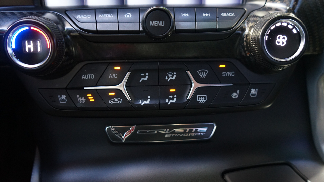 Chevrolet Corvette 2LT Coupe Automatic 2016