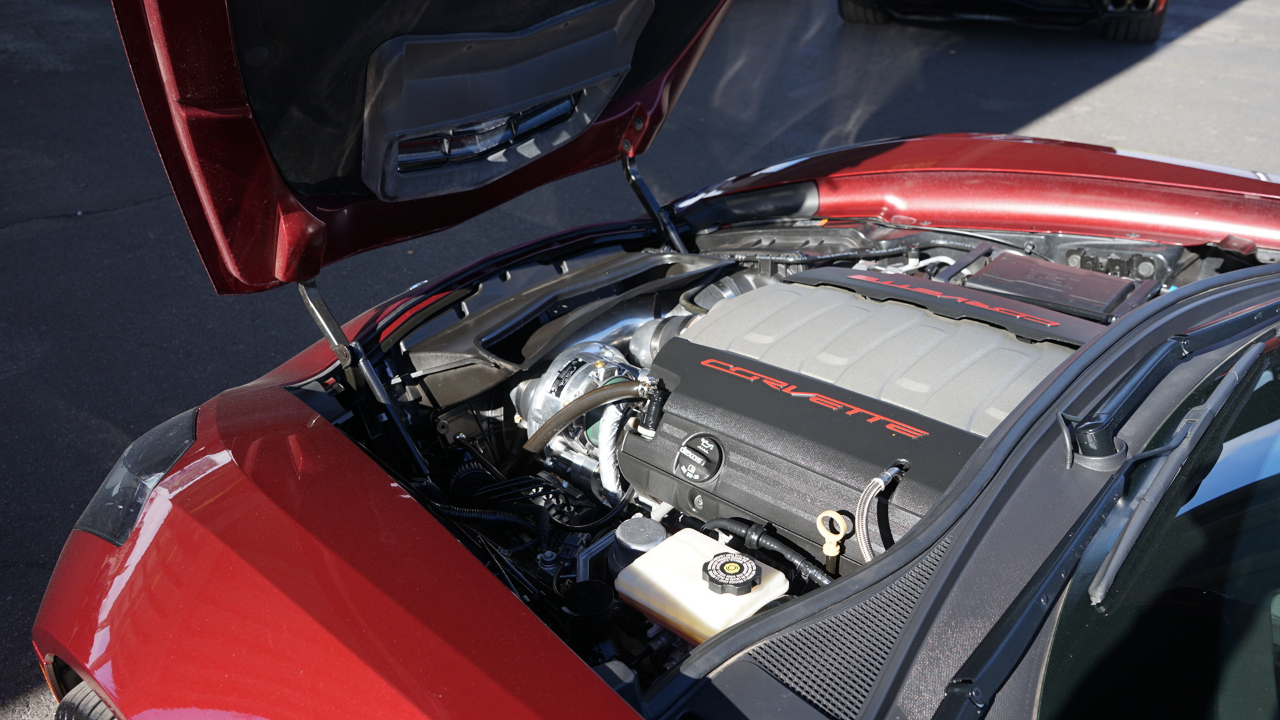 Chevrolet Corvette 2LT Coupe Automatic 2016