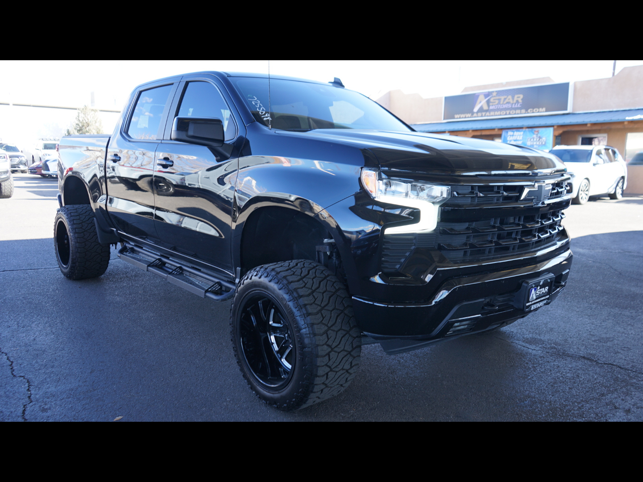 2023 Chevrolet Silverado 1500 RST Crew Cab 4WD