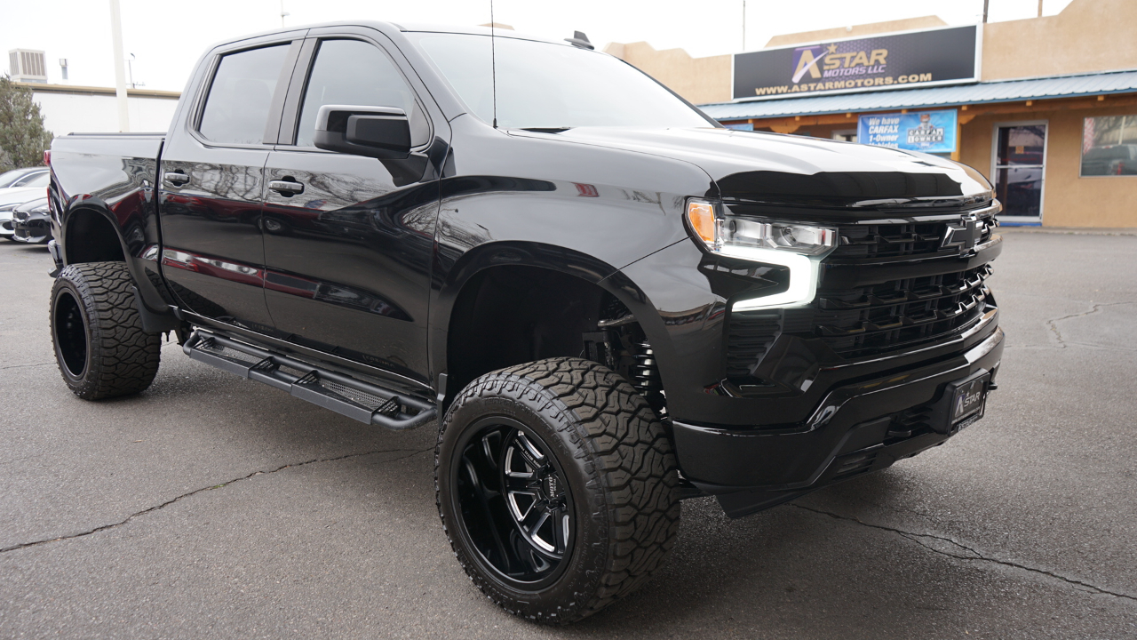 2023 Chevrolet Silverado 1500 RST Crew Cab 4WD