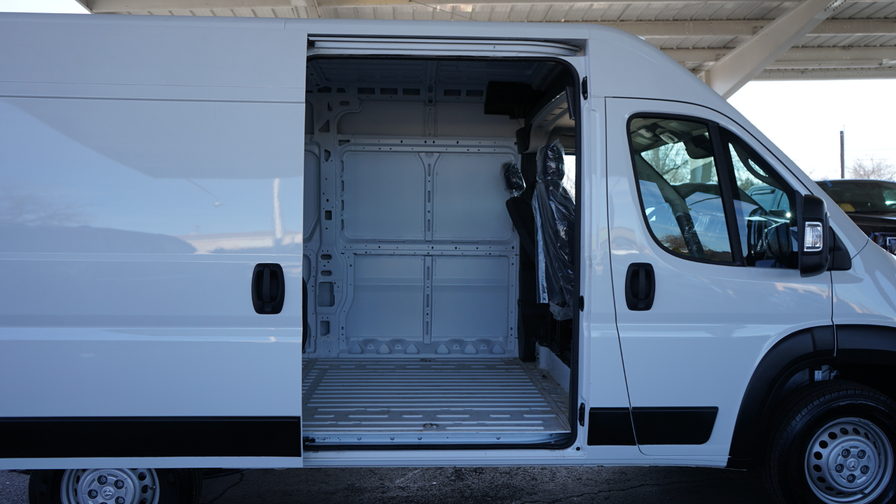 RAM Promaster 2500 High Roof 136-in. WB 2025