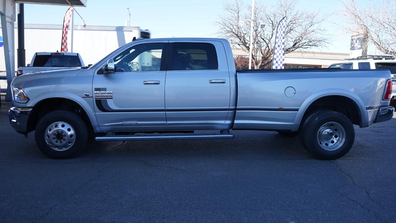 RAM 3500 Limited Crew Cab LWB 4WD DRW 2017