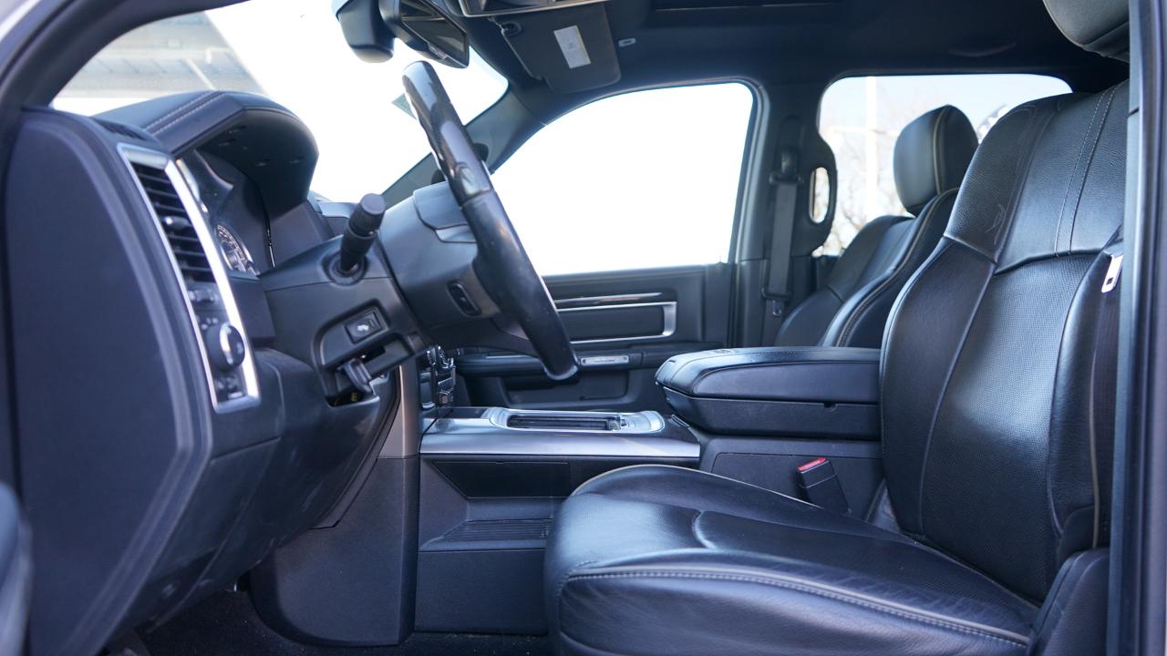 RAM 3500 Limited Crew Cab LWB 4WD DRW 2017