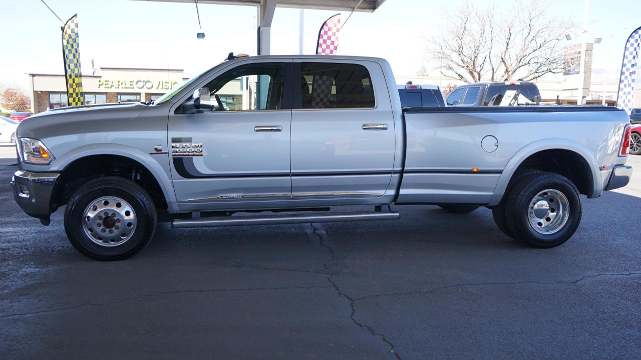 RAM 3500 Limited Crew Cab LWB 4WD DRW 2017