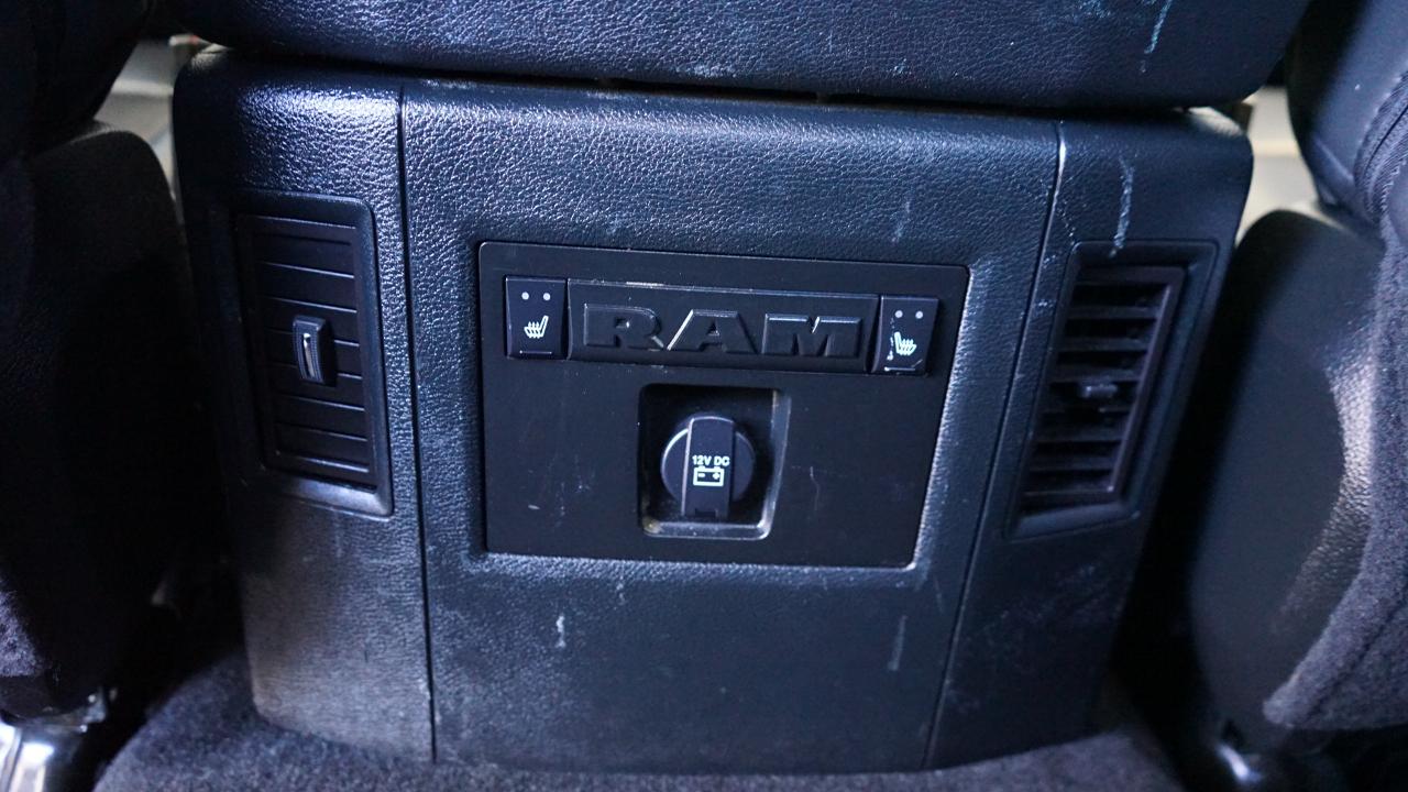 RAM 3500 Limited Crew Cab LWB 4WD DRW 2017