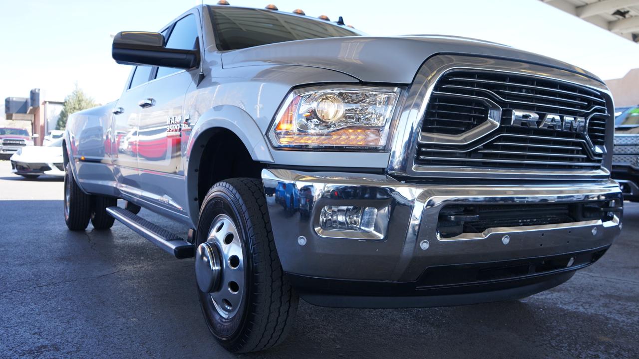 RAM 3500 Limited Crew Cab LWB 4WD DRW 2017