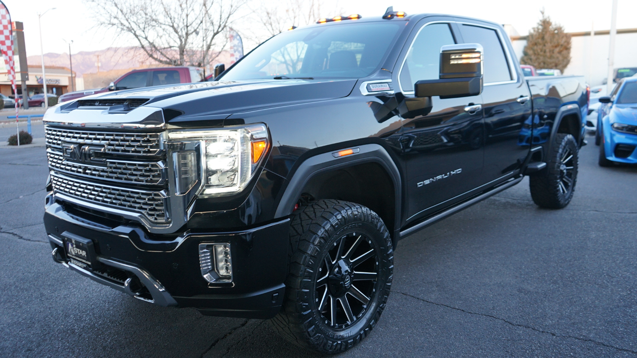 GMC Sierra 2500HD Denali Crew Cab 4WD SB 2023