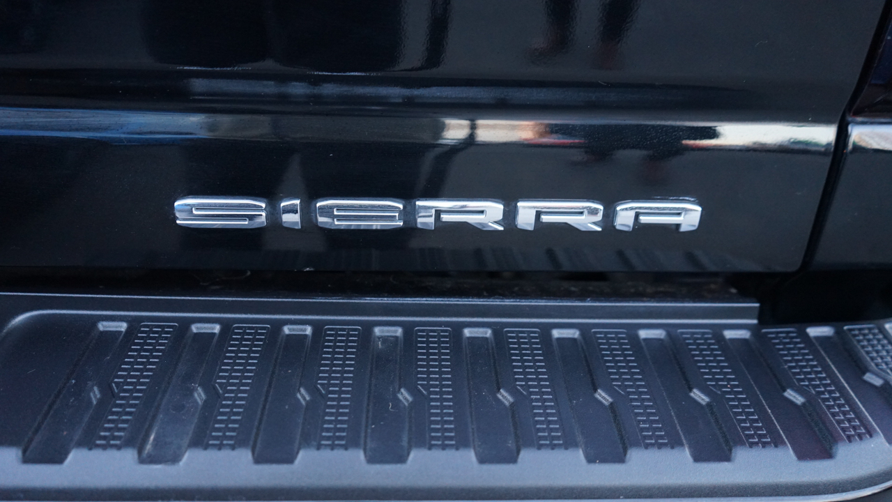 GMC Sierra 2500HD Denali Crew Cab 4WD SB 2023