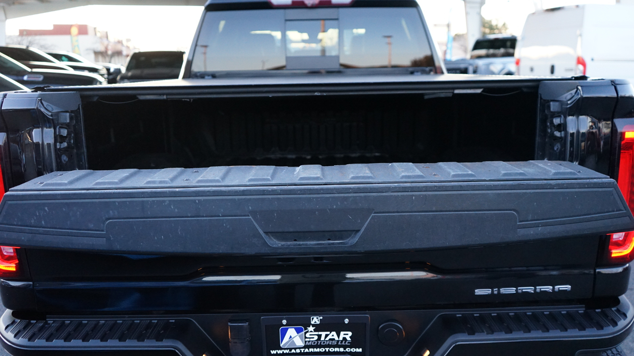 GMC Sierra 2500HD Denali Crew Cab 4WD SB 2023