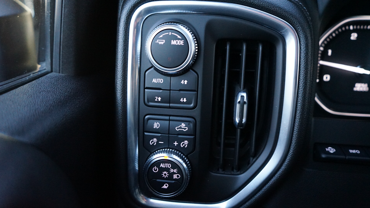 GMC Sierra 2500HD Denali Crew Cab 4WD SB 2023