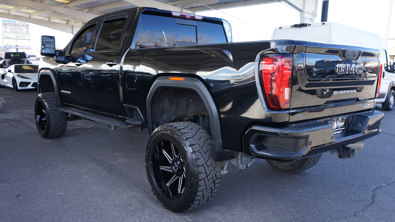 GMC Sierra 2500 AT4 Crew Cab 4WD SWB 2021