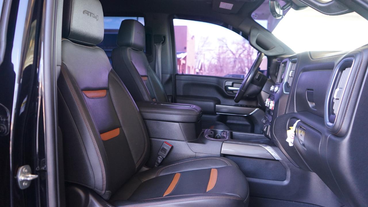 GMC Sierra 2500 AT4 Crew Cab 4WD SWB 2021
