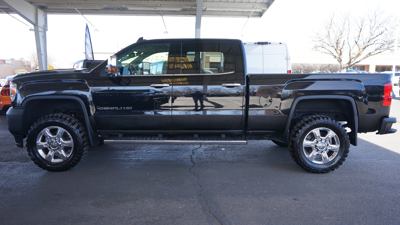 GMC Sierra 2500HD 4WD Crew Cab 159" Denali 2019