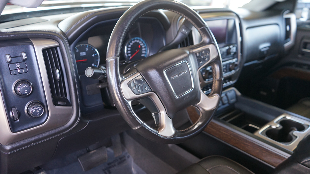 GMC Sierra 2500HD 4WD Crew Cab 159" Denali 2019