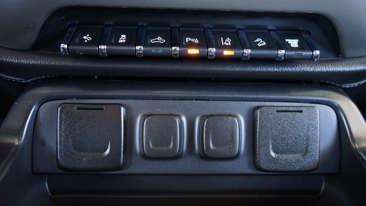 GMC Sierra 2500HD 4WD Crew Cab 159" Denali 2019