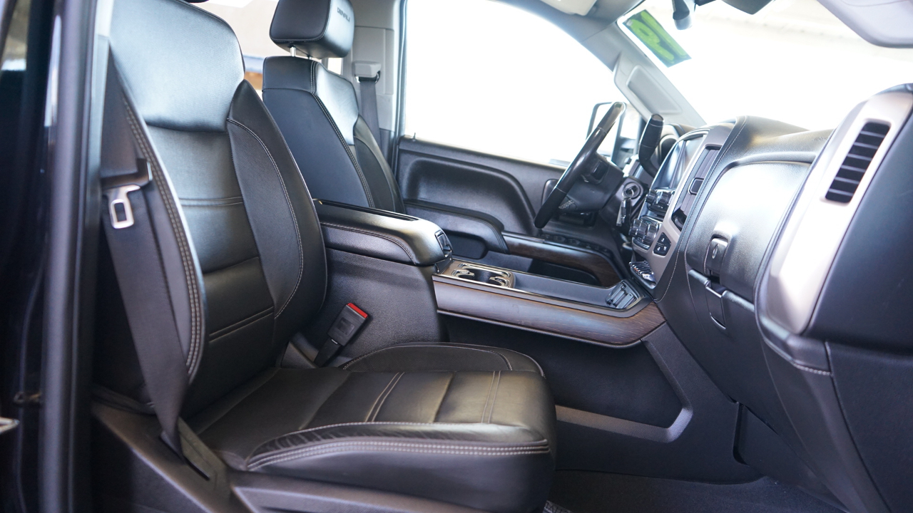 GMC Sierra 2500HD 4WD Crew Cab 159" Denali 2019