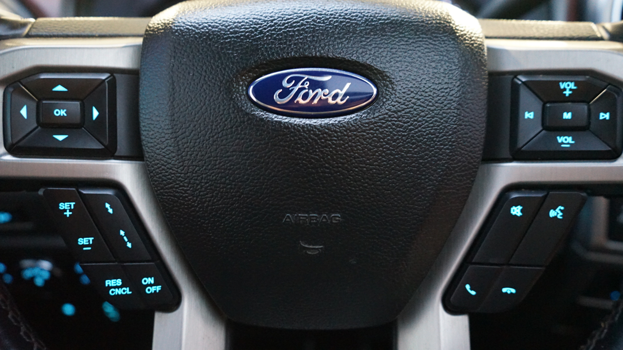 Ford F-250 SD Platinum Crew Cab 4WD 2022