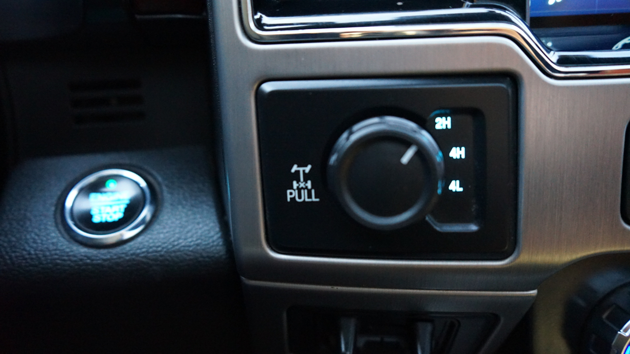 Ford F-250 SD Platinum Crew Cab 4WD 2022