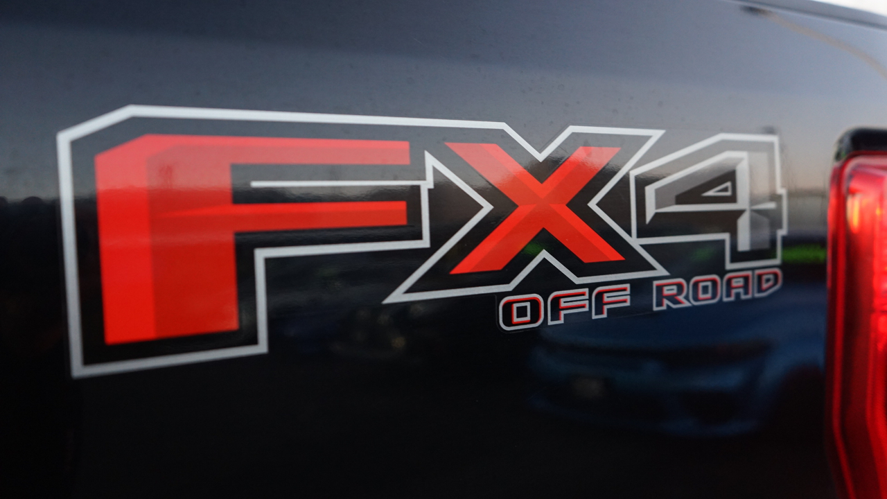 Ford F-250 SD Platinum Crew Cab 4WD 2022