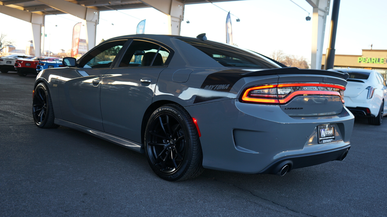 Dodge Charger 4dr Sdn R/T 392 Daytona Edition RWD 2017