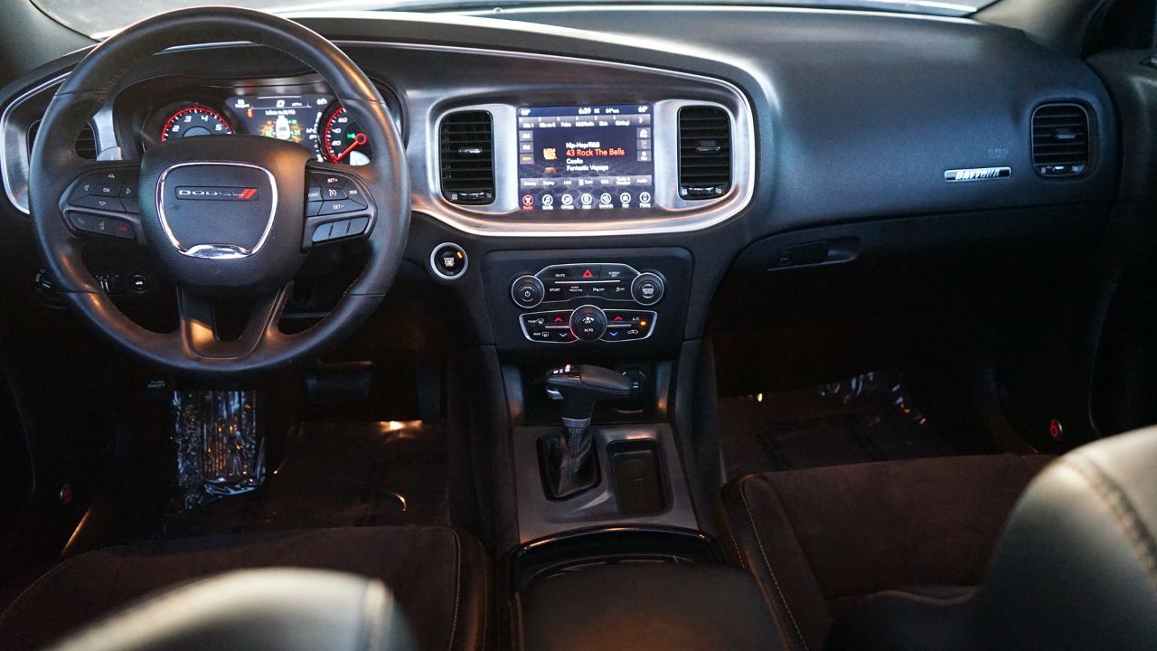 Dodge Charger 4dr Sdn R/T 392 Daytona Edition RWD 2017