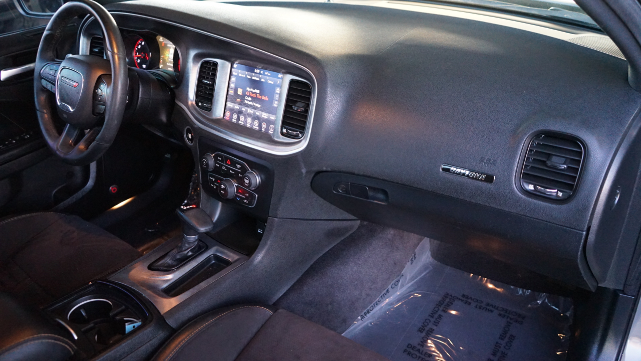 Dodge Charger 4dr Sdn R/T 392 Daytona Edition RWD 2017