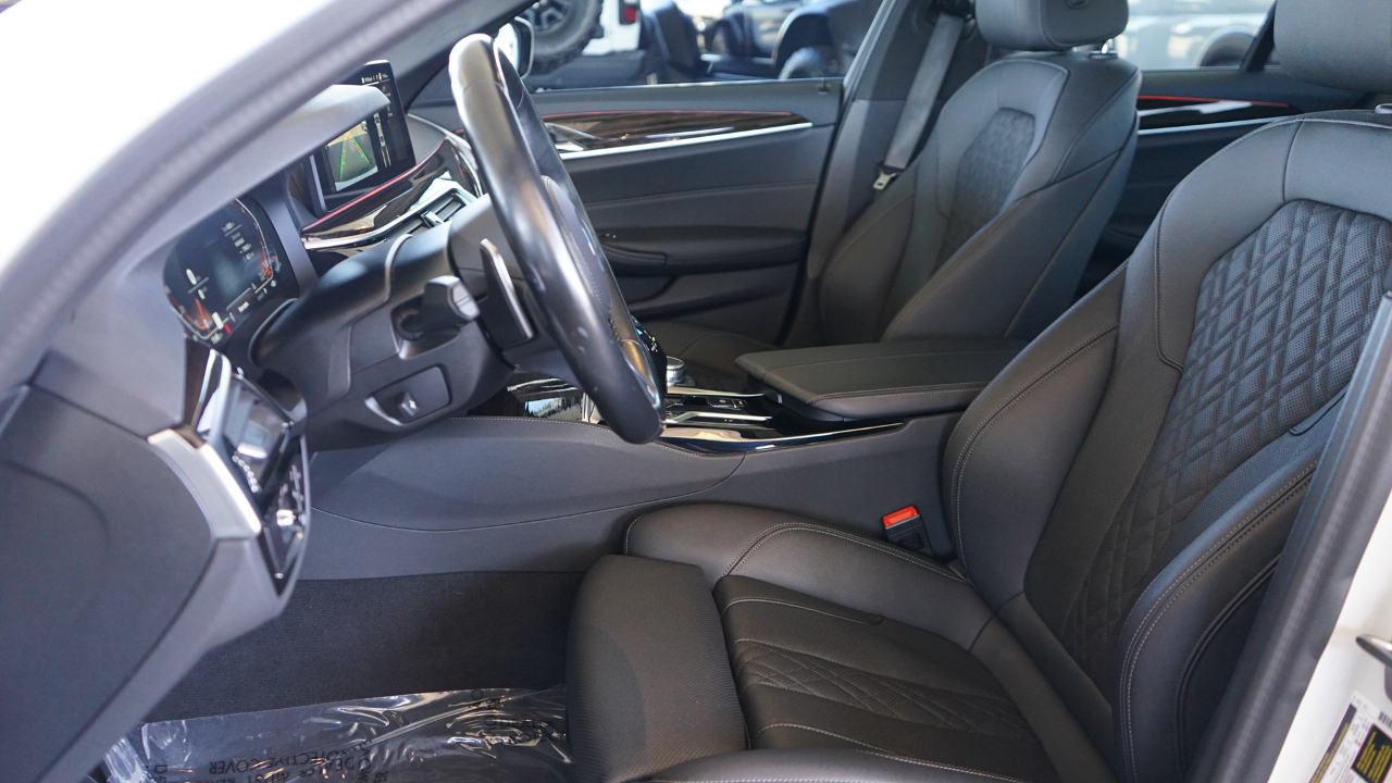 BMW 5-Series 530i xDrive 2023