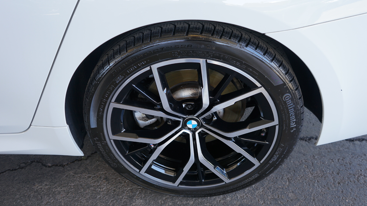 BMW 5-Series 530i xDrive 2023