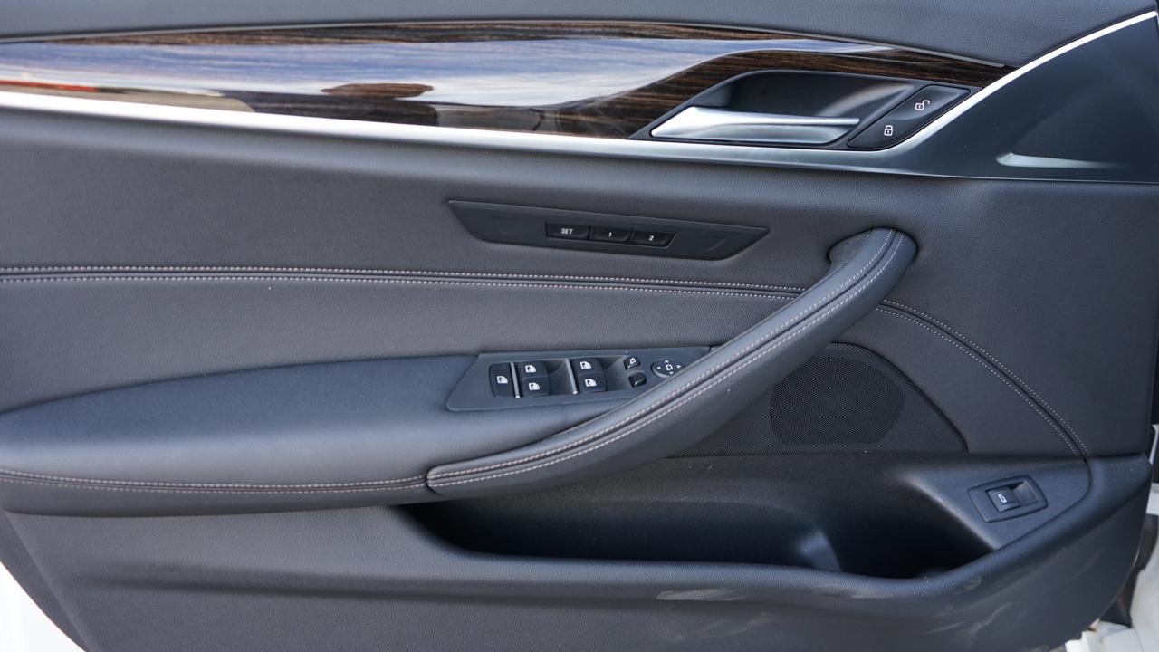 BMW 5-Series 530i xDrive 2023
