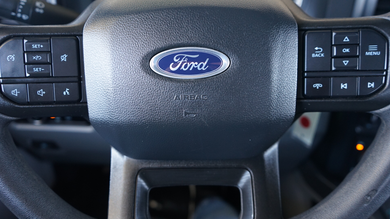 Ford F-250 SD XLT Crew Cab 4WD 2024