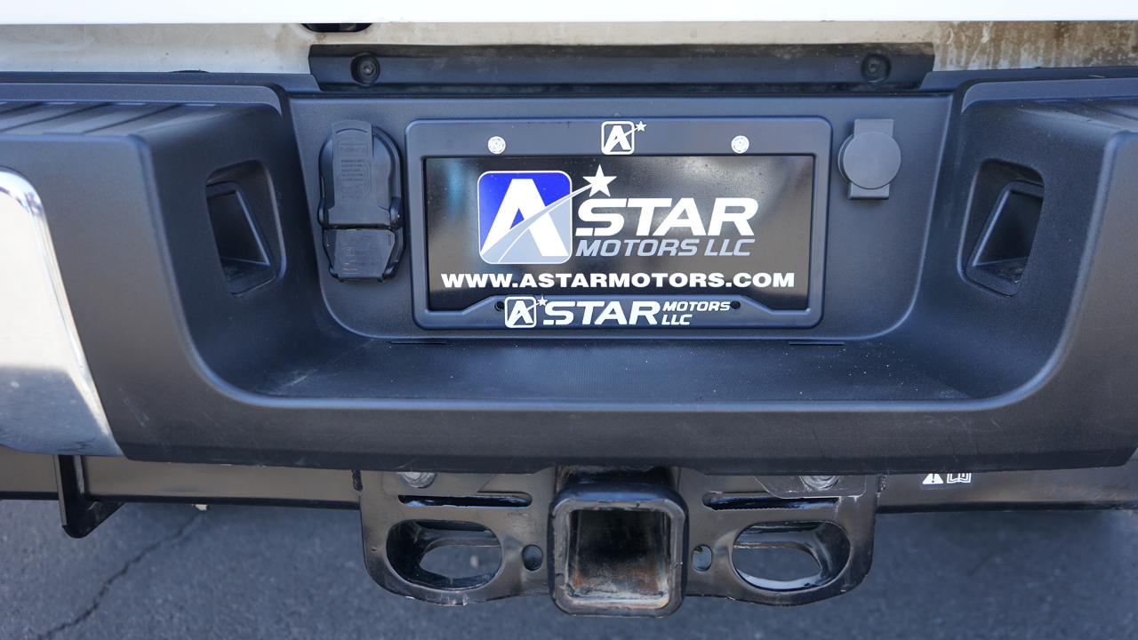 Ford F-250 SD XLT Crew Cab 4WD 2024