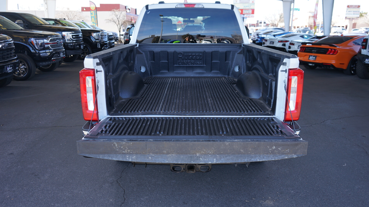 Ford F-250 SD XLT Crew Cab 4WD 2024