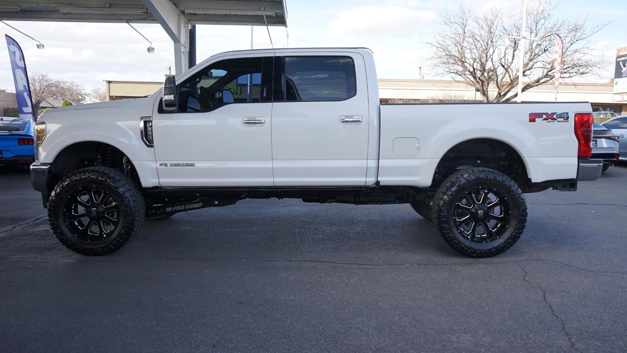 Ford F-250 SD Lariat Crew Cab 4WD 2019