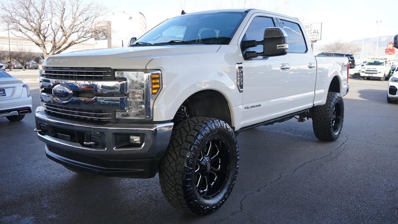 Ford F-250 SD Lariat Crew Cab 4WD 2019