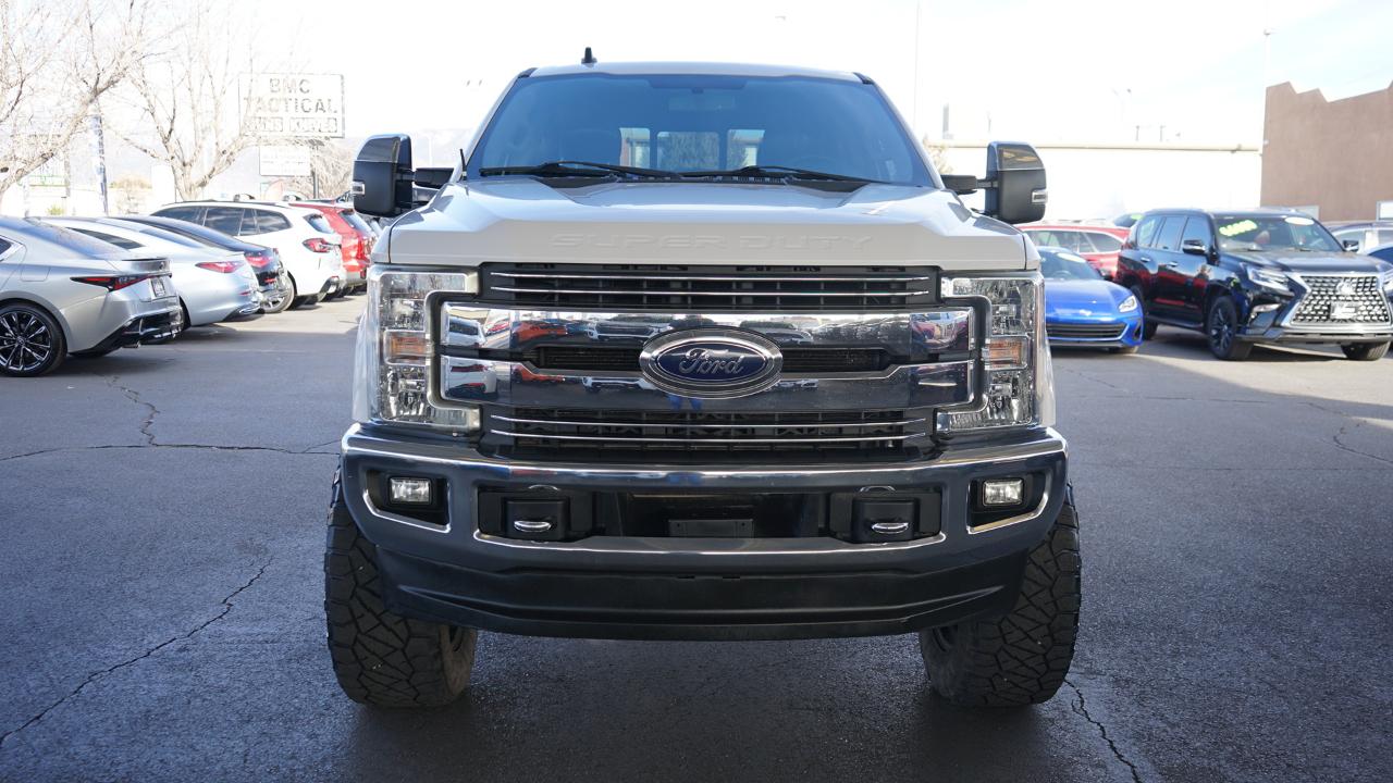 Ford F-250 SD Lariat Crew Cab 4WD 2019