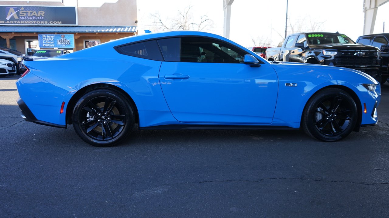 Ford Mustang GT Coupe 2025