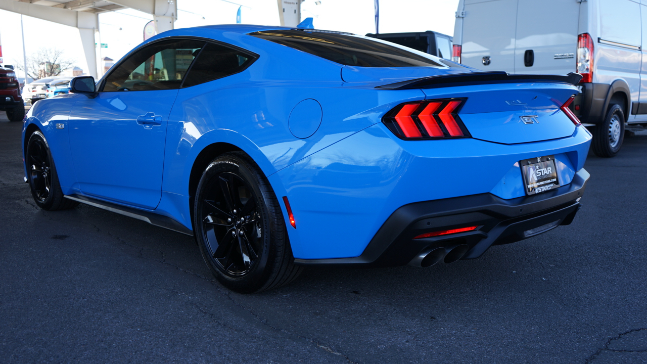 Ford Mustang GT Coupe 2025