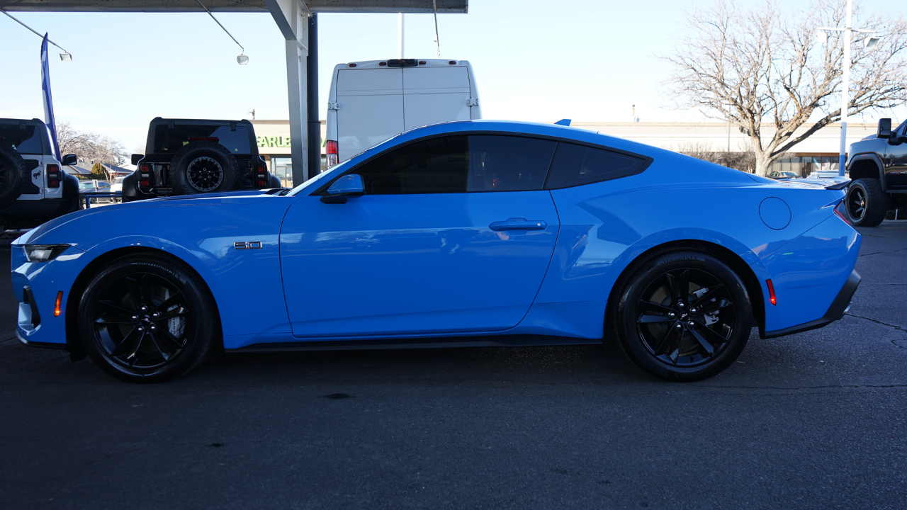 Ford Mustang GT Coupe 2025