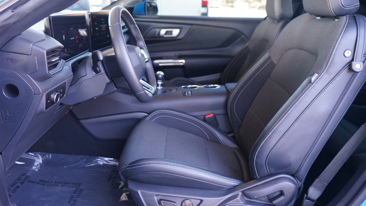 Ford Mustang GT Coupe 2025