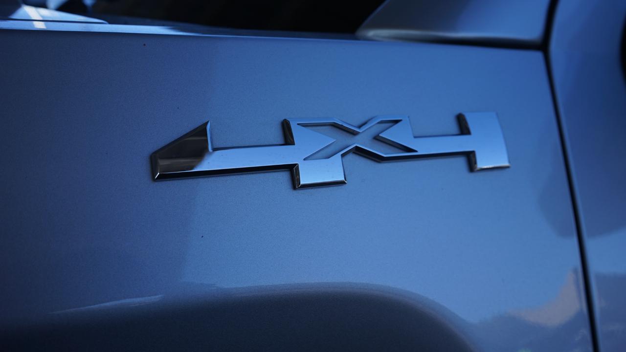 GMC Sierra 1500 SLT Crew Cab Short Box 4WD 2017