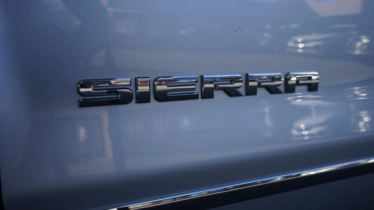 GMC Sierra 1500 SLT Crew Cab Short Box 4WD 2017