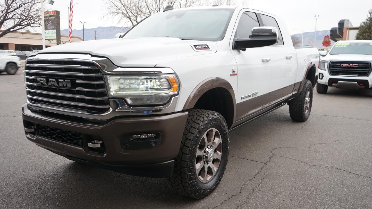 RAM 2500 Longhorn Mega Cab 4WD 2020