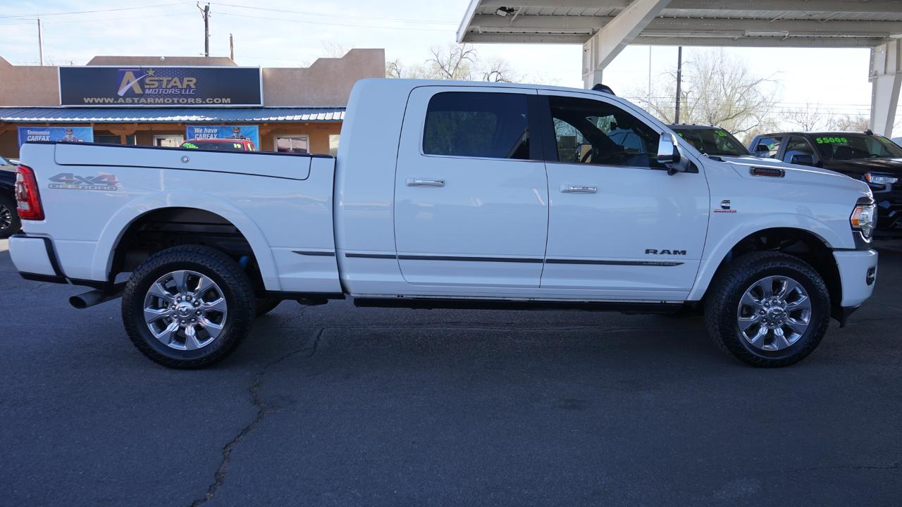 RAM 2500 Limited Mega Cab 4WD 2020