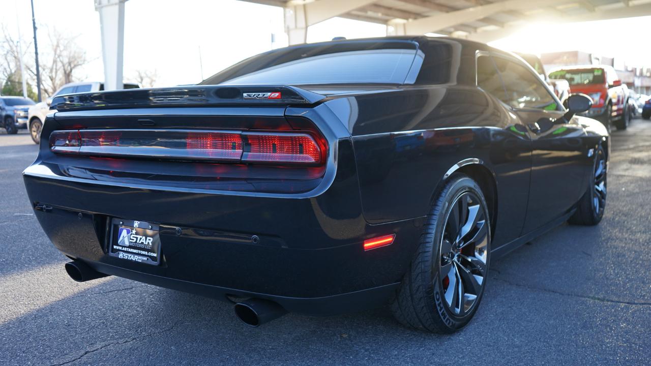 Dodge Challenger SRT8 2013