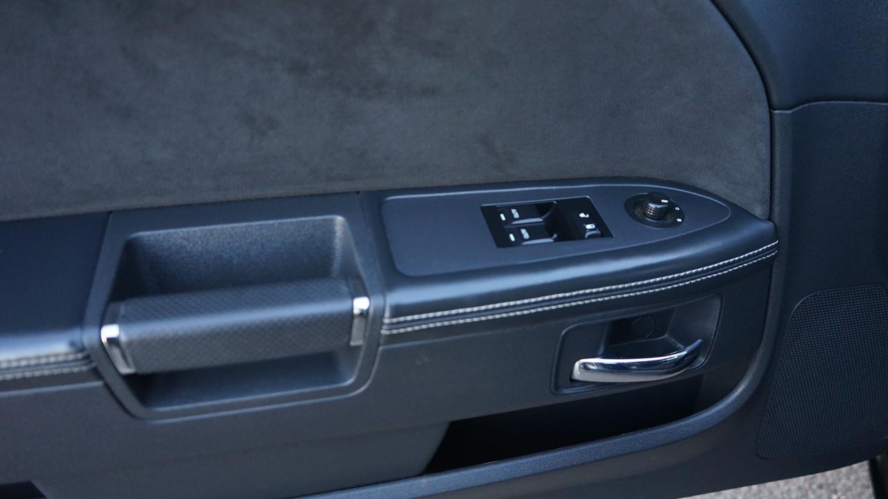 Dodge Challenger SRT8 2013