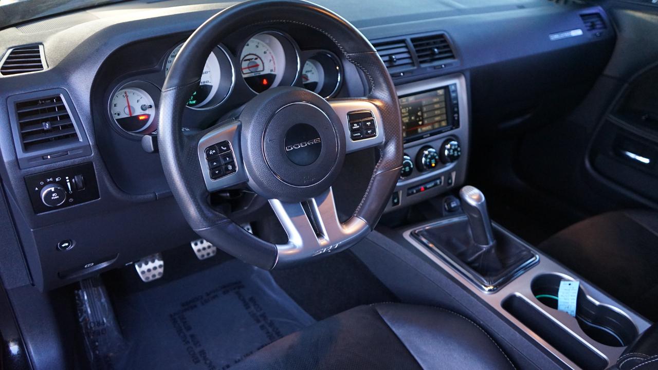 Dodge Challenger SRT8 2013