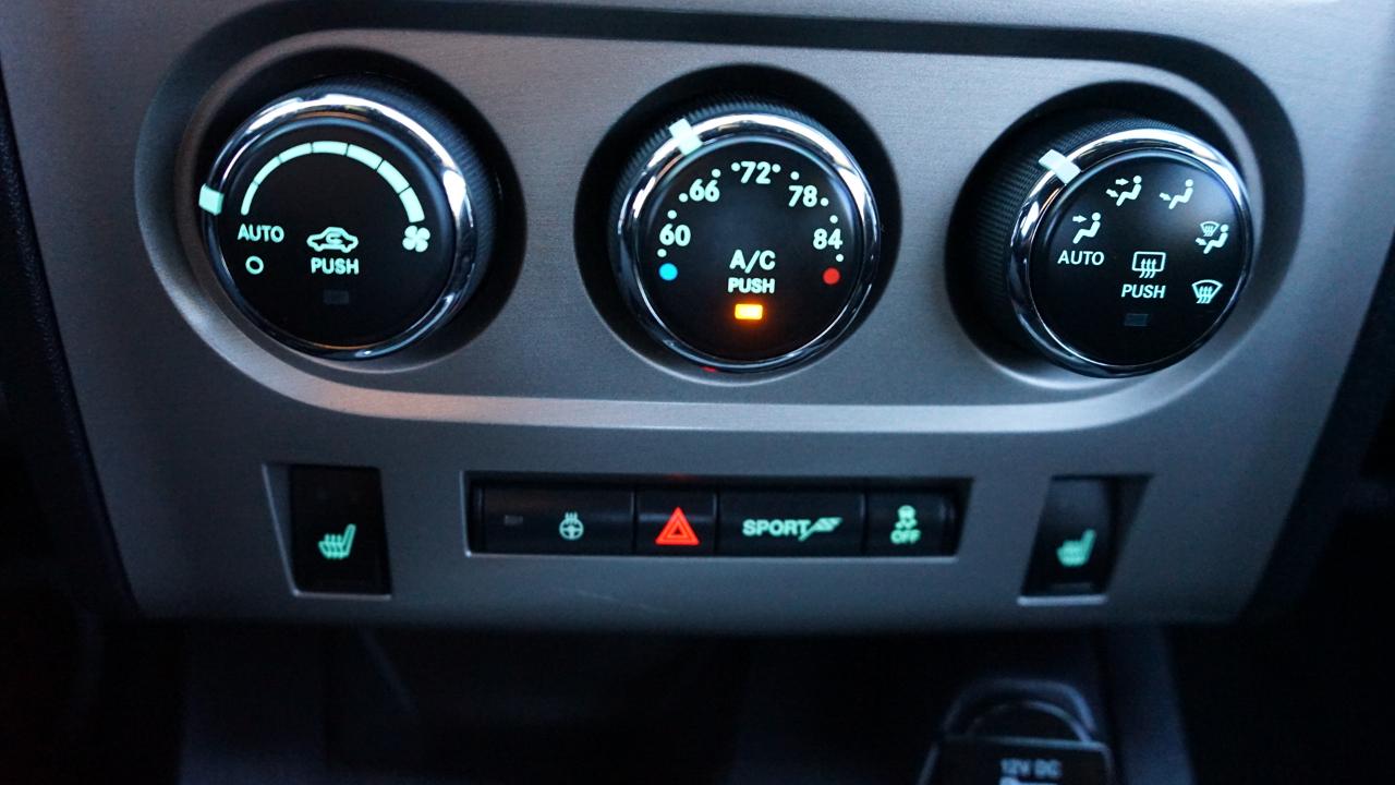 Dodge Challenger SRT8 2013