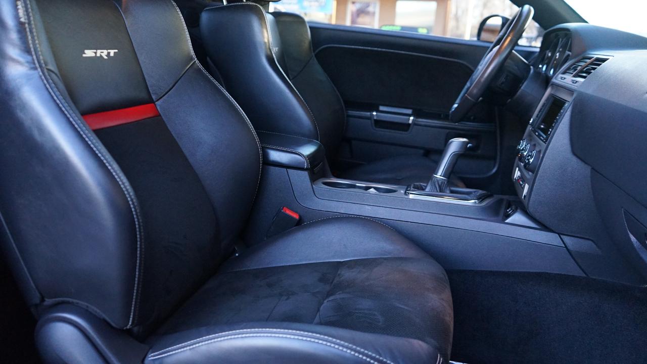 Dodge Challenger SRT8 2013