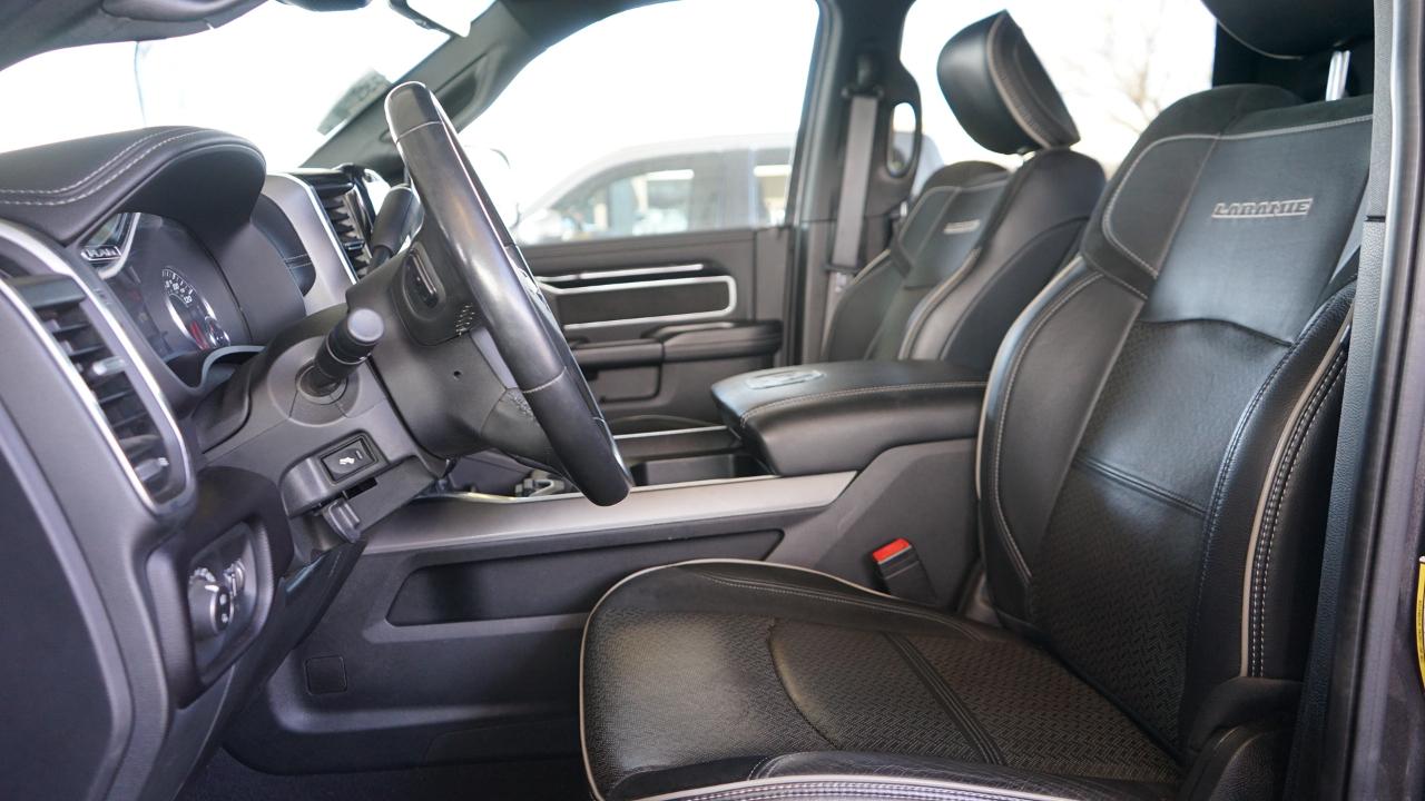 RAM 3500 Laramie Mega Cab 4WD DRW 2021